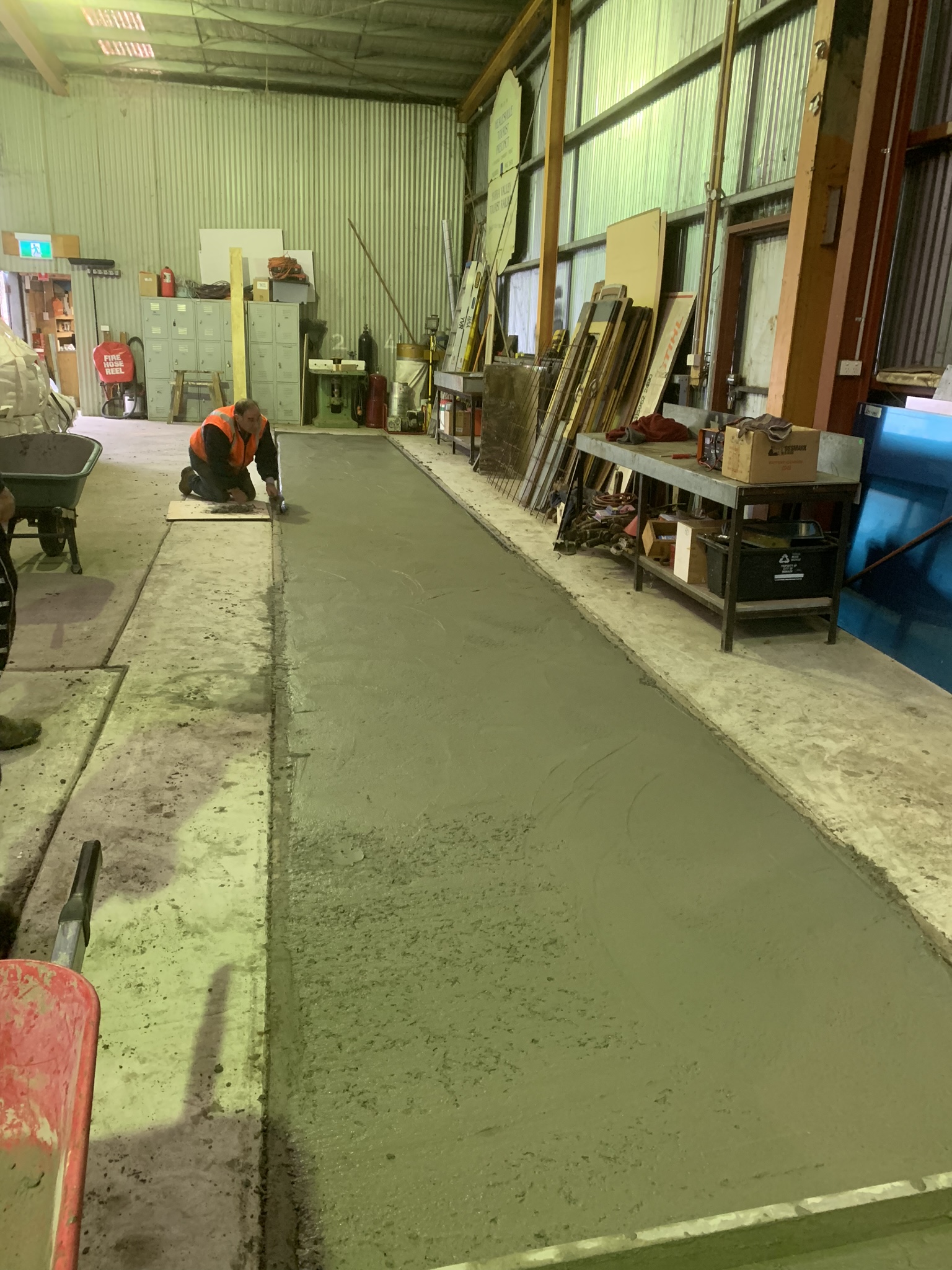 Read more about the article Workshop Works – Concrete Flooring