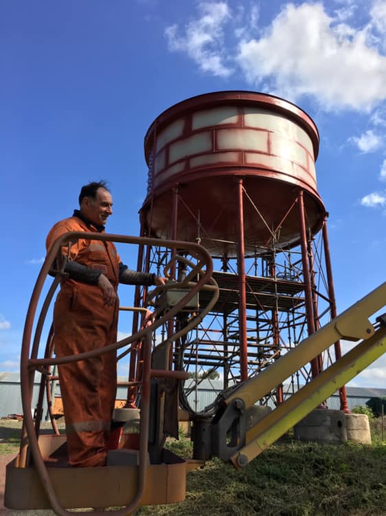 Read more about the article Healesville Water Tower – Priming Complete and final colour being applied!